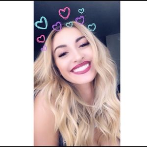 Meet your Posher, Casey